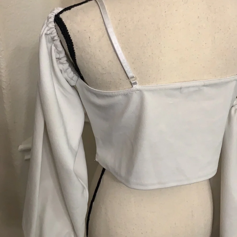 Boohoo white top - Picture 10 of 17